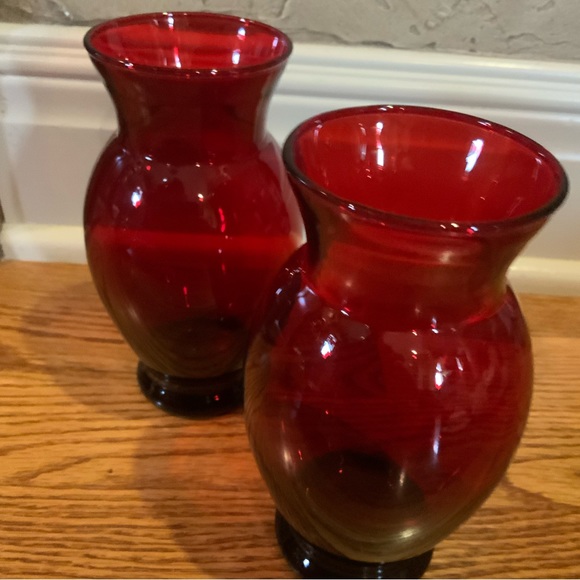 Anchor Hocking Vase Ruby Red Set of 2 Vintage Glass - Picture 2 of 4